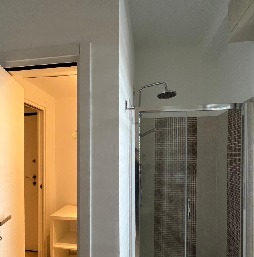 Bilocale In Centro - 10Km Da Malpensa Apartment Gallarate Exterior photo